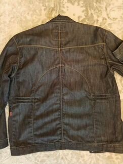 Джинсовая куртка