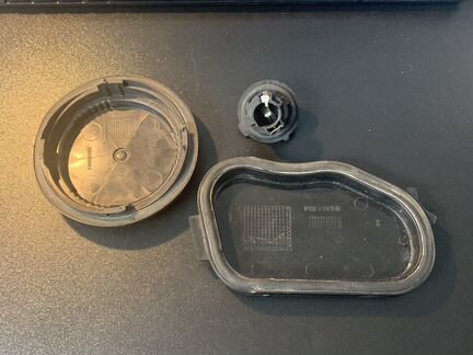 Заглушки правой фары Opel Corsa D