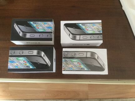 Коробки из-под iPhone 4 и 4s