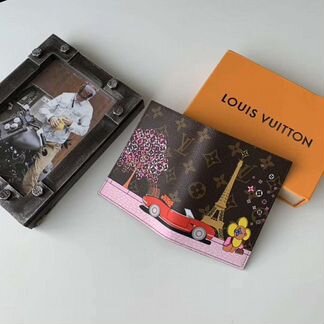 Louis Vuitton обложка кошелек