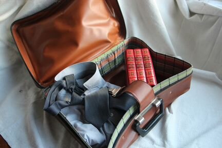 Продается дорожный чемодан 2