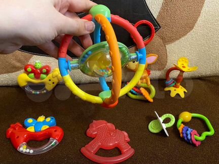 Развивающие игрушки,погремушки пакетом