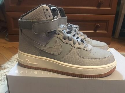 Новые Кроссовки Nike