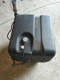 Бак мочевины 85 л. Мерседес 9304700415