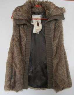 Меховой жилет