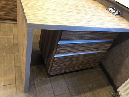 Кухонный остров 90-130-86 зебрано