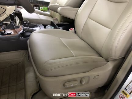 Передние кожаные сиденья Lexus GX470