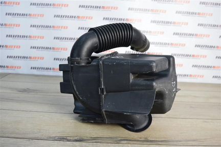 Резонатор воздушного фильтра Пежо 206 1.4 TU3