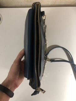 Сумка через плечо на цепочке