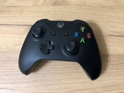 Геймпад Xbox One