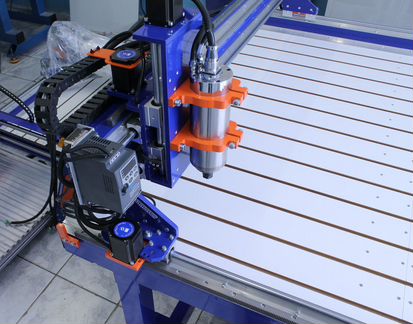 Фрезерно-гравировальный станок с чпу CM-R2706