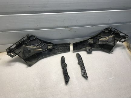 Кронштейн переднего бампера Mercedes A Class W176