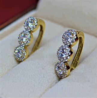 Золотые серьги