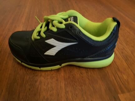 Новые кроссовки Diadora 30 размер