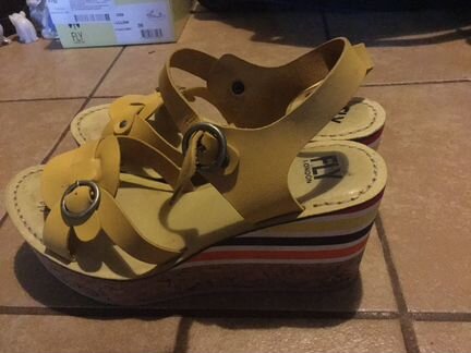 Босоножки размер 39 Fly London нат кожа новые