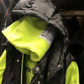 Безрукавка Gucci