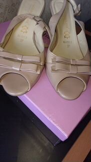 Босоножки Carlo Pazоlini