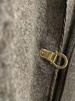 Теплая накидка Salvatore Ferragamo оригинал
