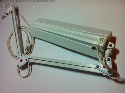 Настольная лампа с фиксатором к столешнице White