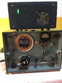 Военный связной укв радиоприемник СССР