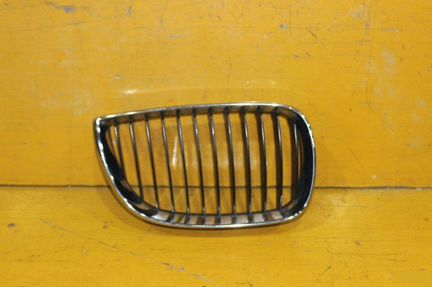 Решетка радиатора левая Bmw