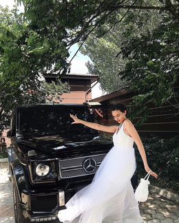 Свадебное или вечернее платье.Ручная работа