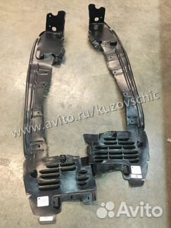 Подкрылок передний Mercedes Benz W210