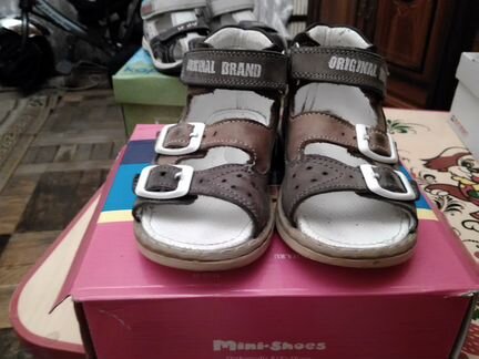 Продаю детскую ортопедическую обувь mini-shoes 22р