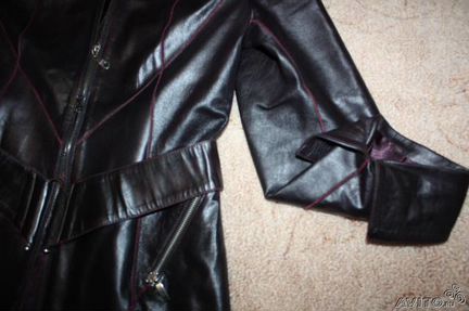 Стильный кожаный френч (плащ)