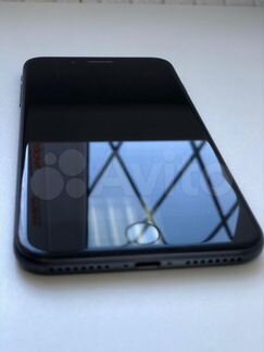 Телефон iPhone