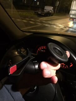 Держатель для телефона в автомобиль