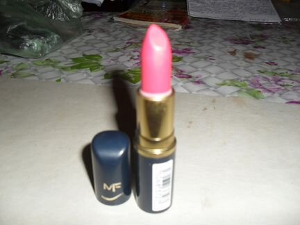 Помада Макс Фактор MF В подарок