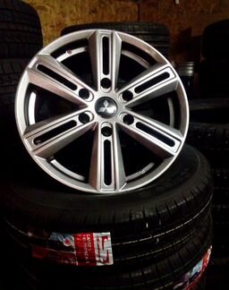 Новые диски R17 на Mitsubishi Pajero Sport/L200