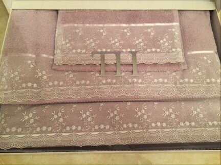 Комплект полотенец Tivolyo Home (новый)