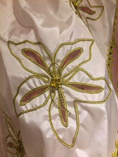 Платье праздничное