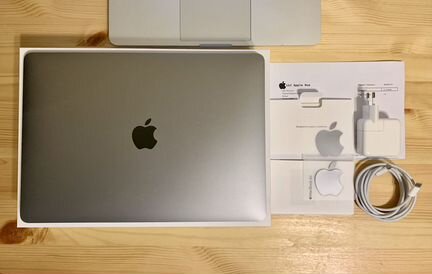 Apple MacBook Air Early 2020 i5 / 16gb / 256gb