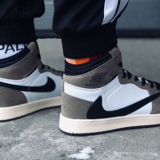 Кроссовки nike jordan