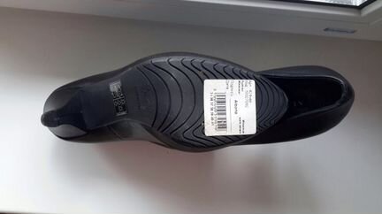 Новые туфли 34-35 размера Albano