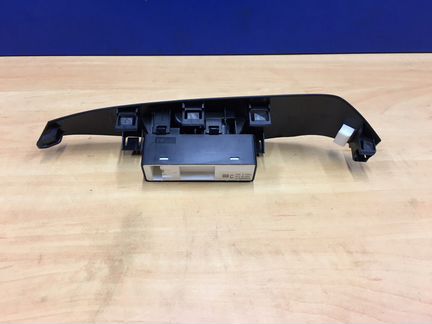 Блок стеклоподъемника задний левый Мазда 6 gj mazd