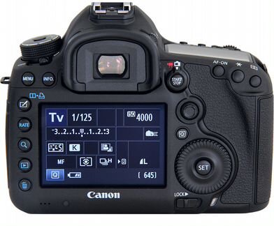 Canon EOS 5D Mark III в отличном состоянии