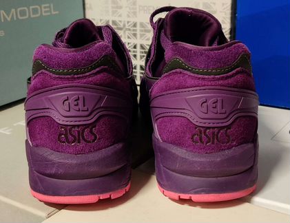 Кроссовки Asics Gel-Kayano