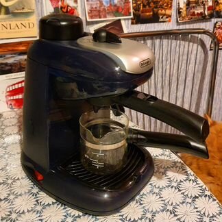 Кофеварка рожковая DeLonghi