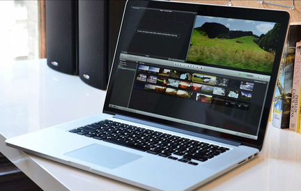 Apple macbook retina 15 2013 i7/GeForce gt650/8/25