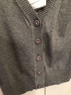 Кофта на пуговках со съемным жабо