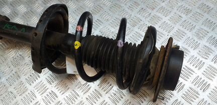 Стойка передняя правая Subaru Legacy Outback IV B1