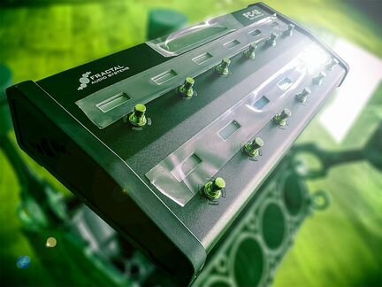 Fractal Audio FC12 - контроллер для Axe-Fx III