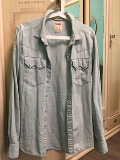 Голубая рубашка Levi’s