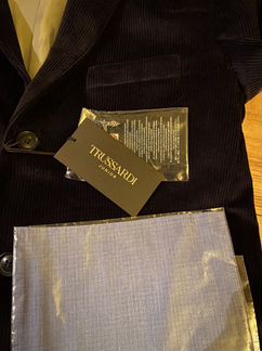 Костюм Trussardi junior, ориг, новый