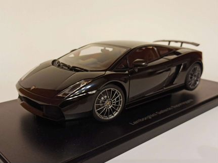 Lamborghini Gallardo Superlegerra 1:18 Autoart