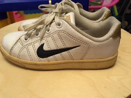 Кроссовки Nike 28 размер